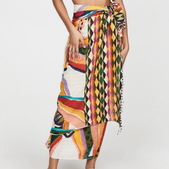 NEW Farm Rio Vibrant Multi Banana Sarong w/ Beaded Fringe NWT - Picture 1 of 6